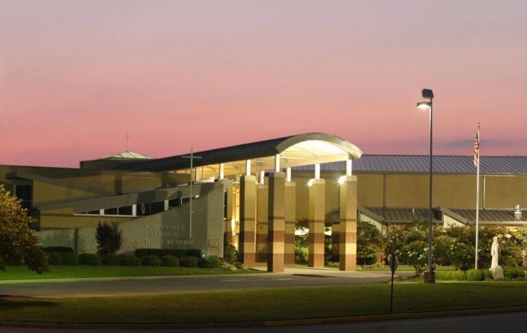 Knoxville Catholic High School in Knoxville TN 1 768x485