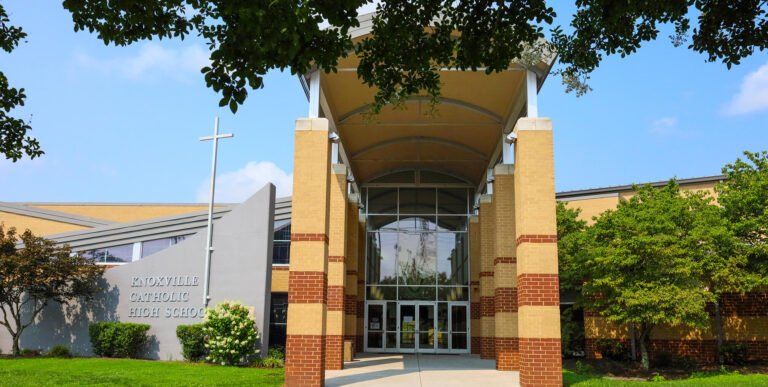 Knoxville Catholic High School in Knoxville TN 768x387