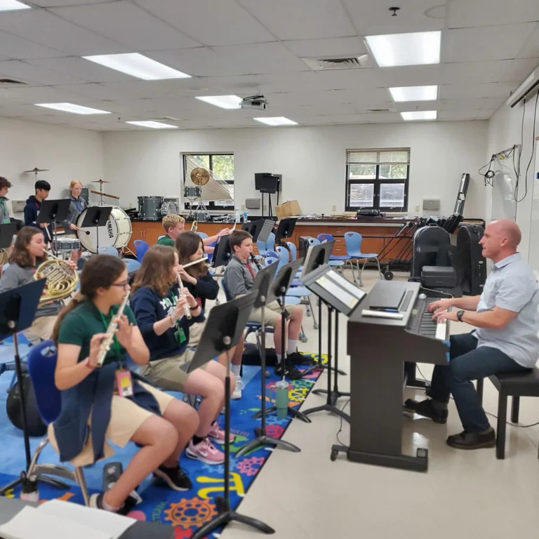 Mary Queen of the Holy Rosary School in Lexington KY 3 768x768