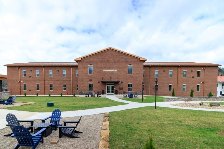 Oneida Baptist Institute 2 768x512